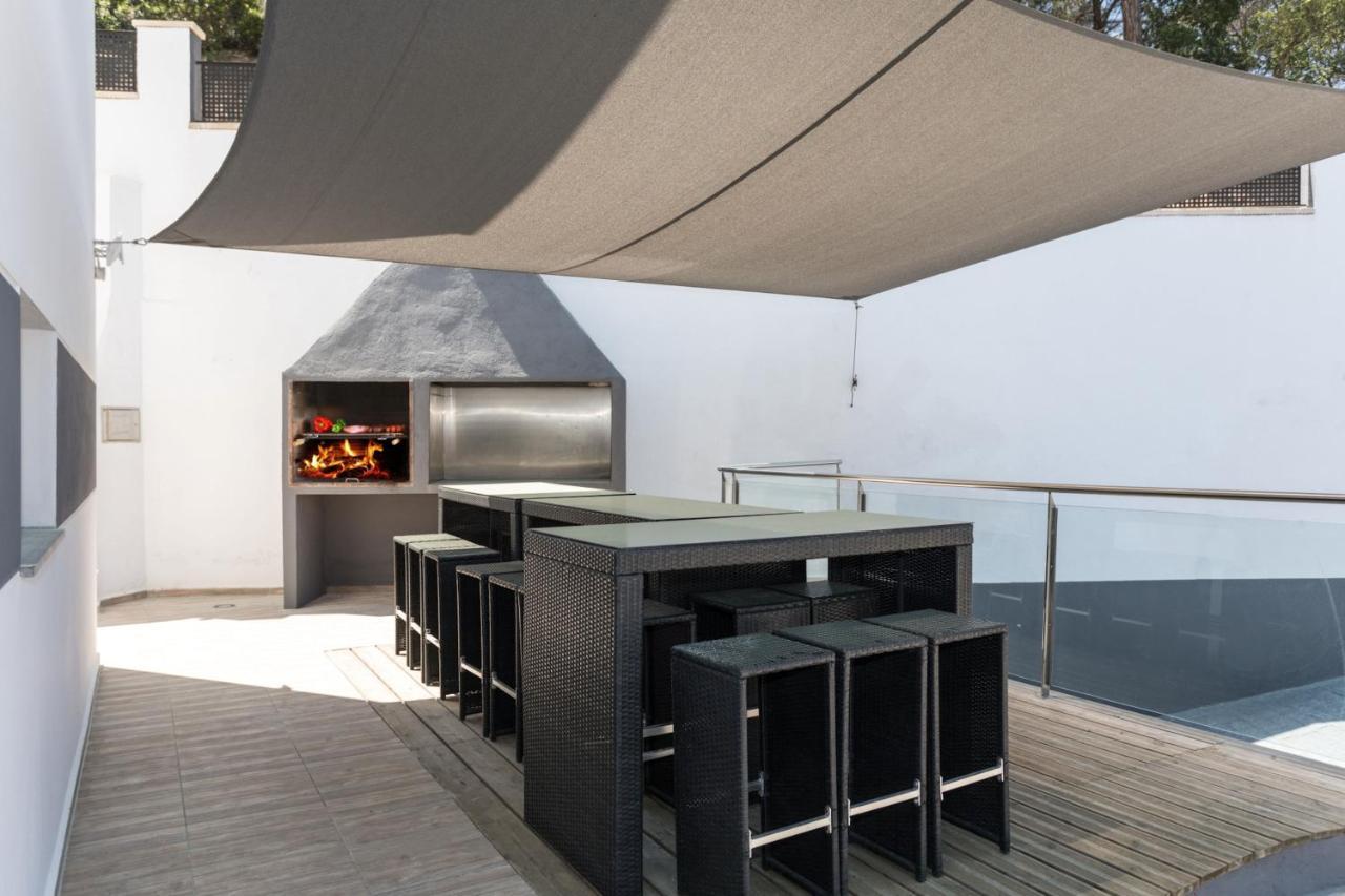 Lloret: Beachside Retreat With Private Pool And Garden *